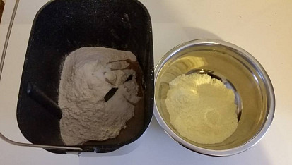 Indické dvouzrnné placky (roti/chapati) 60% hydratace, mouka
