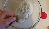 Irský sodný chléb s kukuřičnou moukou (sůl)