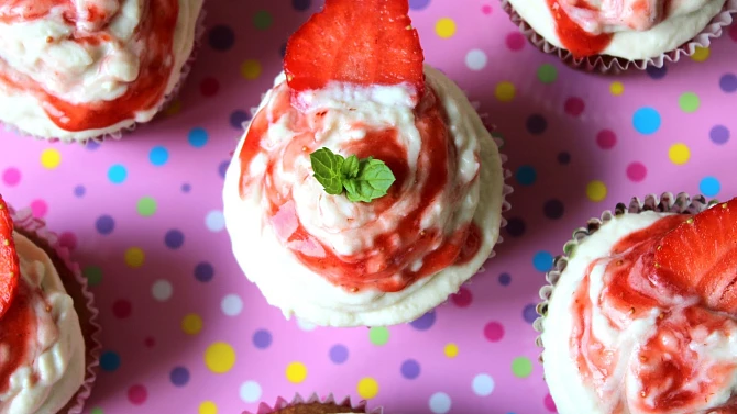 Jahodové cupcakes s ricottou