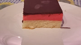 Jahodové řezy s čokoládou