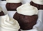 Kakaové muffiny s kokosovým krémem