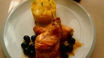Králík na černých olivách - Coniglio alle olive