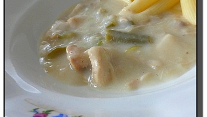 Králík s okurkou a smetanovými fazolovými lusky