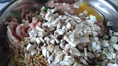 Masovo-žampionové koule v čínském zelí