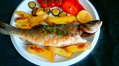 Mořský vlk s citronový pepřem