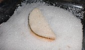 Novoroční tvarohové polibky (Přepůlíme a obalíme ve vanilkovém cukru)