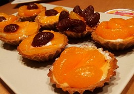 Ovocné košíčky s pomerančovým krémem (Košíčky se Šmakoun pomerančovým krémem)