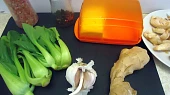 Pak choi s kuřecím prsíčkem