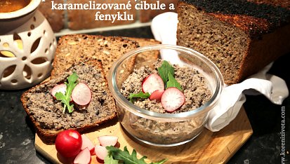 Pomazánka z černých fazolí, karamelizované cibule a fenyklu