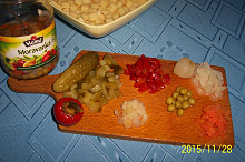 větší kousky zeleniny překrájet