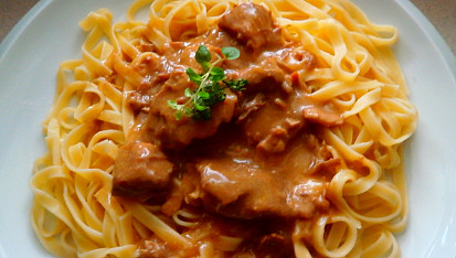 Tagliatelle a vepřové