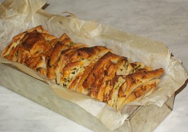 Trhací chlebík (Pull Apart Bread)