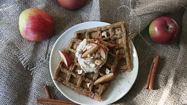 Veganské wafle bez cukru s tofu jablečným krémem