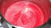 Vynikající polévka z červené řepy