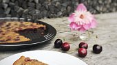 Bezlepkový třešňový clafoutis