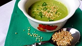 Brokolicový krém s quinoa