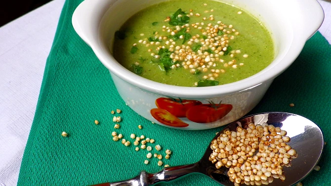 Brokolicový krém s quinoa