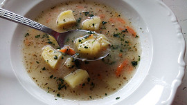 Celerová polévka s brambory