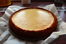 Hotový cheesecake necháváme venku aby zcela vychladl