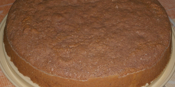 Čokoládový dort  "INDIÁN" (vůbec prášek do pečiva nechyběl)