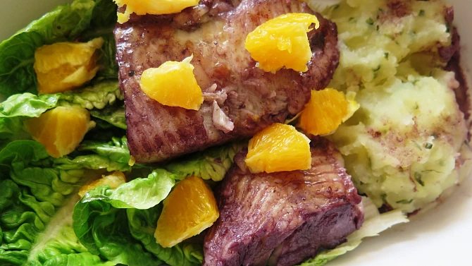 Halibut ve voňavé citrusovo-vinné marinádě
