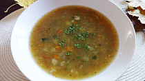Hustá zeleninová polévka s pohankou