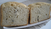 Kmínový obyčejný chléb z domácí pekárny