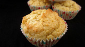 Kokosové muffiny s rozinkami