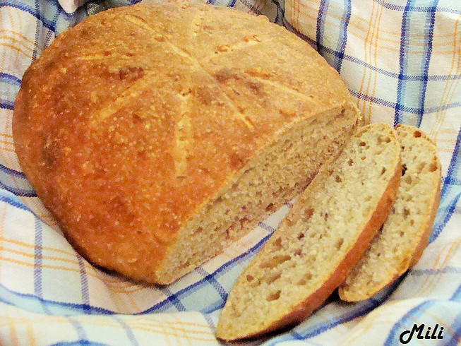 Kváskový chléb se syrovátkou, semínky a ovesnými vločkami, Chléb uchováváme zabalený v utěrce