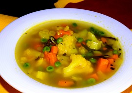 Květáková polévka s batáty