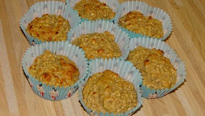 Light muffiny s ovesnými vločkami, jablkem, medem a bez tuku