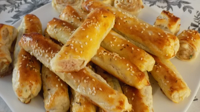 Listové tyčinky plněné masem