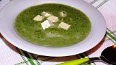 Mangoldová ( špenátová ) polévka s tofu