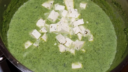 Mangoldová ( špenátová ) polévka s tofu