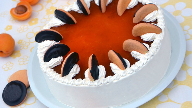 Nepečený jaffa piškotový dort s meruňkovou čokonáplní, K výrobě nepečeného dortu můžete použít také polomáčené jaffa piškoty
