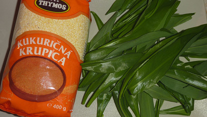 Opékaná polenta s medvědím česnekem