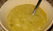 Pórkovo-česneková polévka
