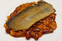 Pstruží filet na mexických fazolích