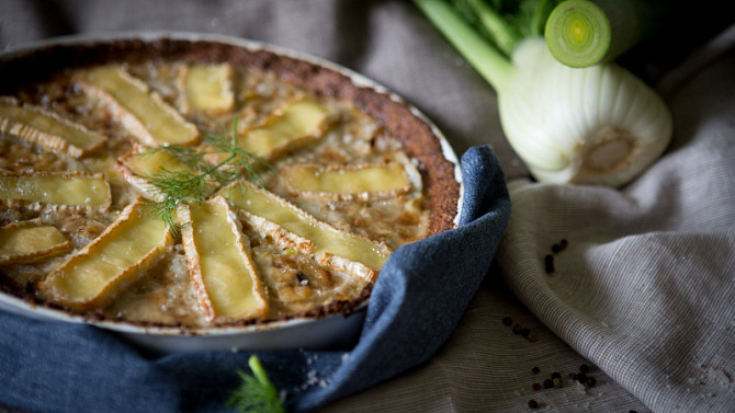 Quiche z květákového těsta s fenyklem a kokosem