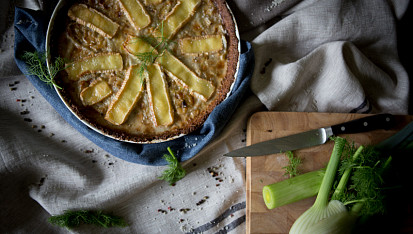 Quiche z květákového těsta s fenyklem a kokosem