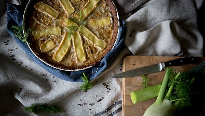 Quiche z květákového těsta s fenyklem a kokosem