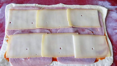Rychlé pizza šneky z listového těsta