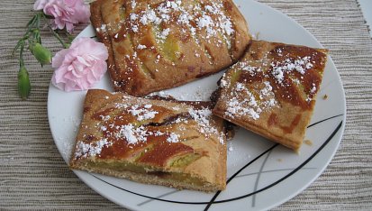 Šátečky s pudinkovou Amaretto náplní (mřížky)