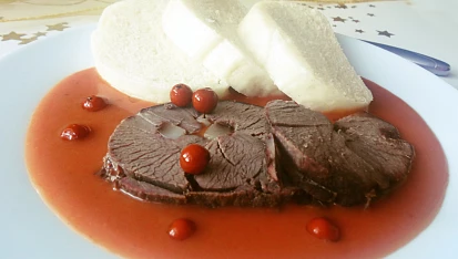 Srnčí kýta se šípkovou omáčkou, Srnčí kýta se šípkovou omáčkou