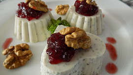 Sýrová panna cotta s chia semínky