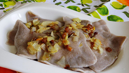 Tatarčené pirohy (pohankové pirohy)