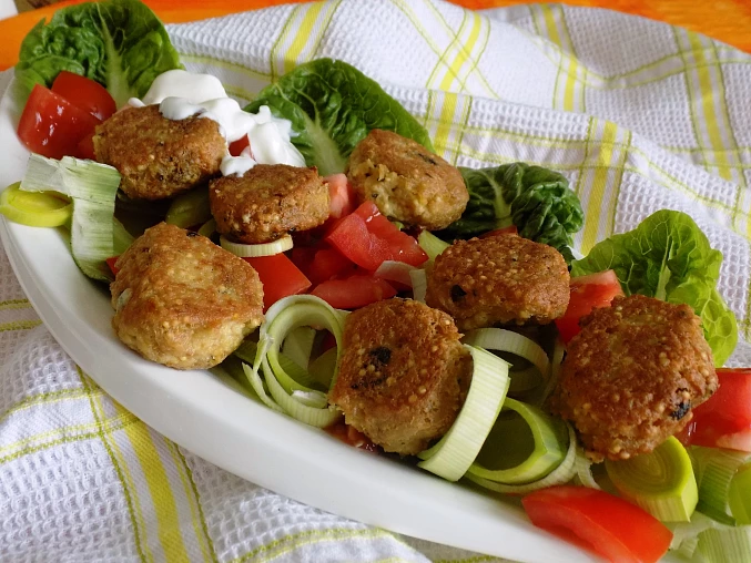 Tofu kuličky na zelenině Tofu kuličky na zelenině