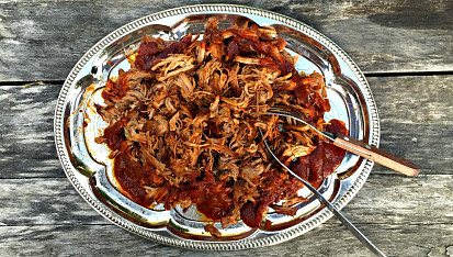 Trhané vepřové v domácí BBQ omáčce