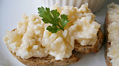 Tvarůžková pomazánka s tofu (Tvarůžková pomazánka s tofu)