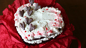 Valentýnský red velvet cake